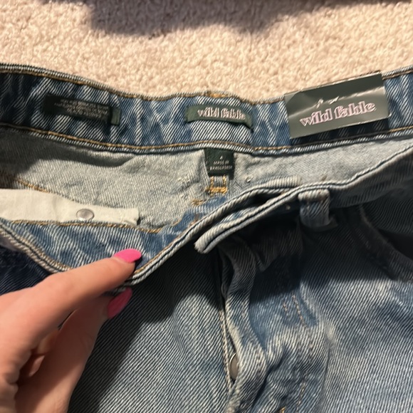 Size 4 NWT Bermuda Shorts! - Picture 3 of 5